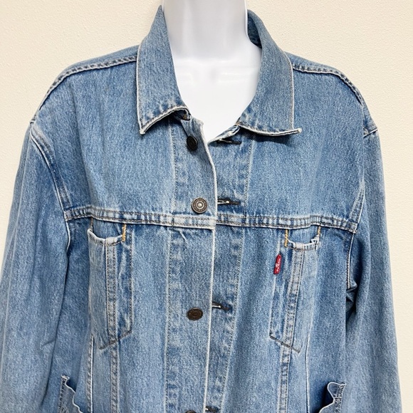 Levis Mens Medium Wash Button Up Altered Denim Worn In Trucker Jacket Size XL - Picture 2 of 12